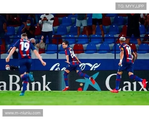 里尔0-2雷恩，后卫亚历山德罗开场红牌成转折点